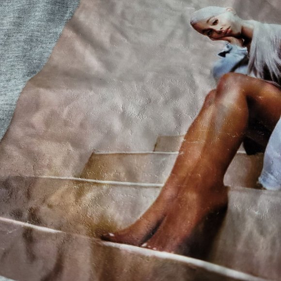 Primark Ariana Grande grey graphic tee shirt size large cotton blend concert - Picture 6 of 9